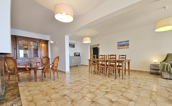 30 minutes d'AJACCIO - Immeuble de 6 appartements pieds dans l'eau Ajaccio (20000)