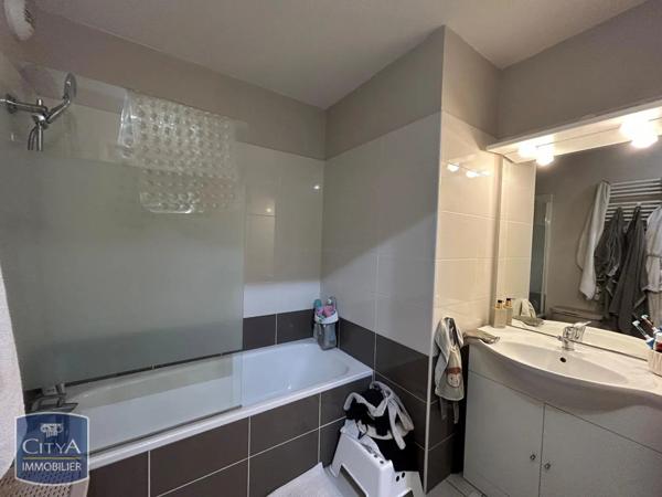 Appartement à vendre 3 pièces 63.56m² Bourgoin-Jallieu (38300)
