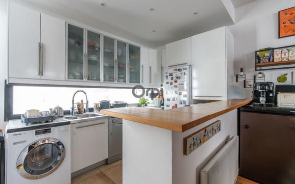 Appartement à vendre    3 pièces • 72,78 m2 Paris 20