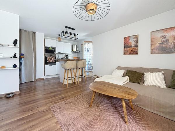 Fréjus Plage - Secteur recherché à 5 minutes à pied du bord de mer et du port