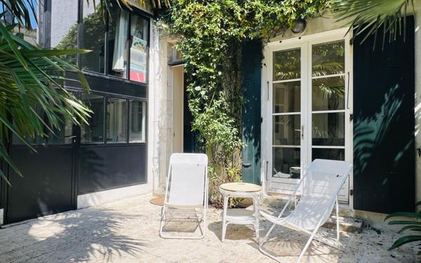 Maison à vendre    6 pièces •  Saint-Martin-de-Ré