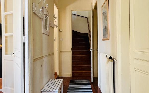 Maison à vendre    6 pièces •  Saint-Martin-de-Ré