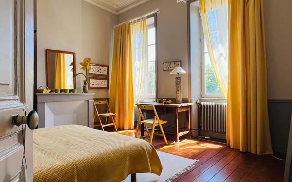 Maison à vendre    6 pièces •  Saint-Martin-de-Ré