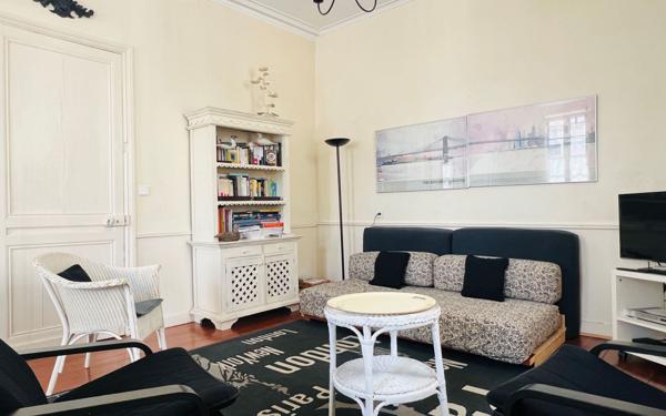 Maison à vendre    6 pièces •  Saint-Martin-de-Ré