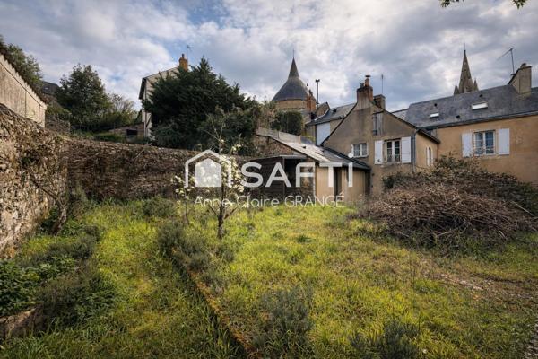 Maison de bourg de caractère – Fort potentiel – Cœur de Sillé-le-Guillaume