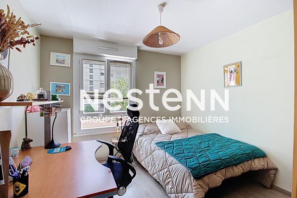 Appartement T4 - 2 chambres - 2 Balcons, Cave et Parking privé - Copropriété rénovée et clôturée - Secteur RAFOUR - 69500 BRON