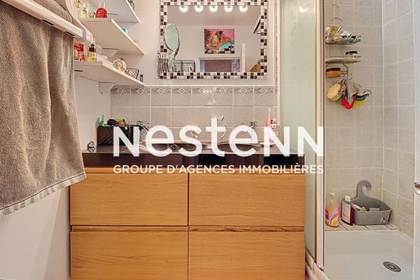 Appartement T4 - 2 chambres - 2 Balcons, Cave et Parking privé - Copropriété rénovée et clôturée - Secteur RAFOUR - 69500 BRON