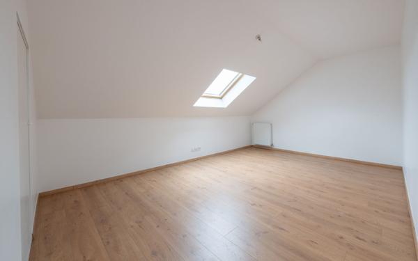 Appartement à vendre    4 pièces • 119,18 m2 Noisy-le-Grand