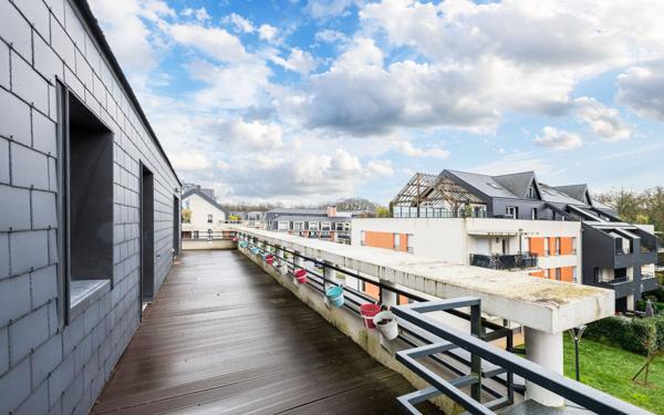 Appartement à vendre    4 pièces • 119,18 m2 Noisy-le-Grand