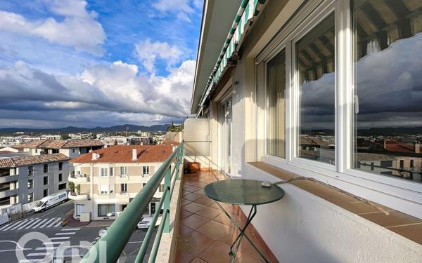 Appartement à vendre    3 pièces • 80,01 m2 Saint-Raphaël