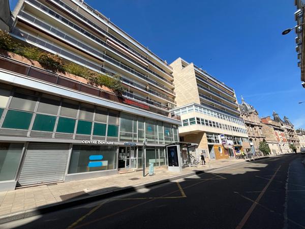 TYPE 4, REIMS - HYPER CENTRE