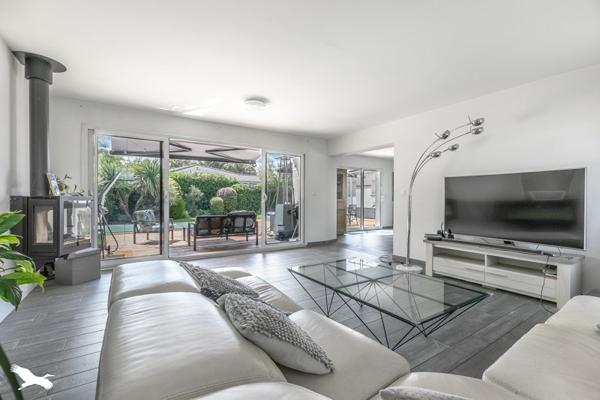 Maison à vendre |  Saint-Jean-d'Illac |  5 pièces | 155 m²