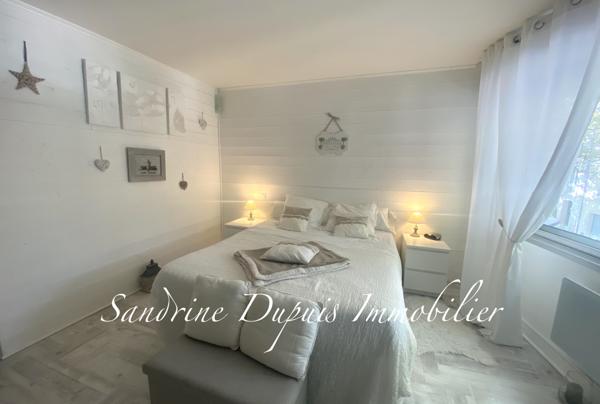 Saintes (17100) Rare Saintes Centre-Ville : Appartement 6 pièces traversant en dernier étage avec deux balcons