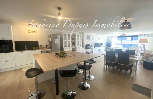 Saintes (17100) Rare Saintes Centre-Ville : Appartement 6 pièces traversant en dernier étage avec deux balcons