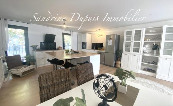 Saintes (17100) Rare Saintes Centre-Ville : Appartement 6 pièces traversant en dernier étage avec deux balcons