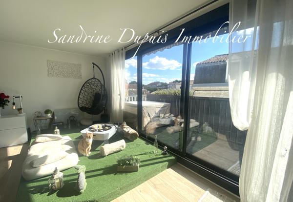 Saintes (17100) Rare Saintes Centre-Ville : Appartement 6 pièces traversant en dernier étage avec deux balcons