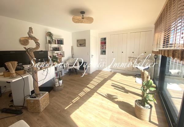 Saintes (17100) Rare Saintes Centre-Ville : Appartement 6 pièces traversant en dernier étage avec deux balcons