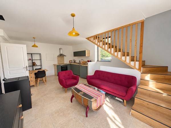 Maison
         5 pièces
        - 149 m² 399 000 €*