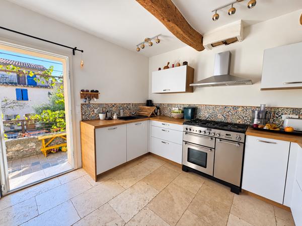 Maison
         5 pièces
        - 149 m² 399 000 €*