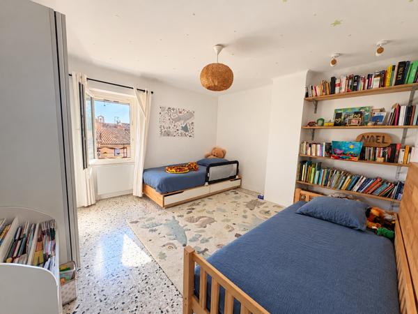 Maison
         5 pièces
        - 149 m² 399 000 €*