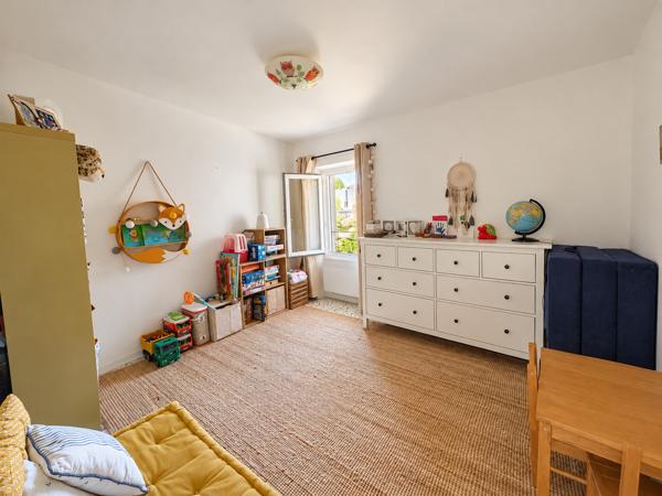 Maison
         5 pièces
        - 149 m² 399 000 €*