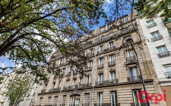 Appartement à vendre    2 pièces • 32,74 m2 Saint-Denis