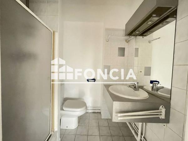 Location Studio 23.74 m² - 29 CHEMIN DES PEPINIERES Sceaux 92330