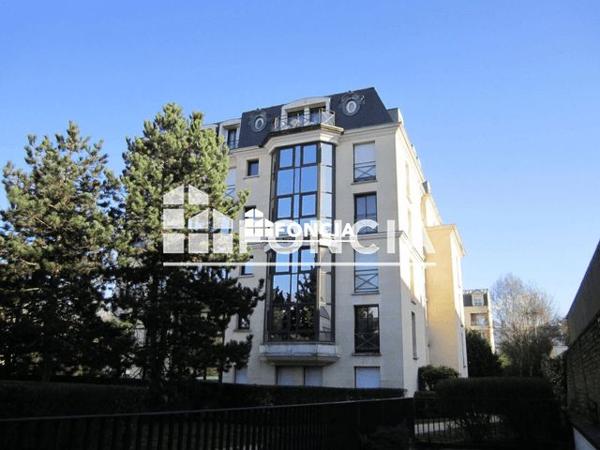 Location Studio 23.74 m² - 29 CHEMIN DES PEPINIERES Sceaux 92330