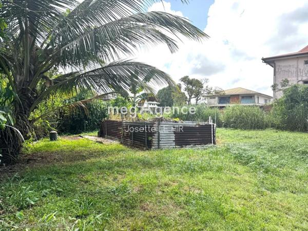 Terrain à CAYENNE, 97300 - 1977m²