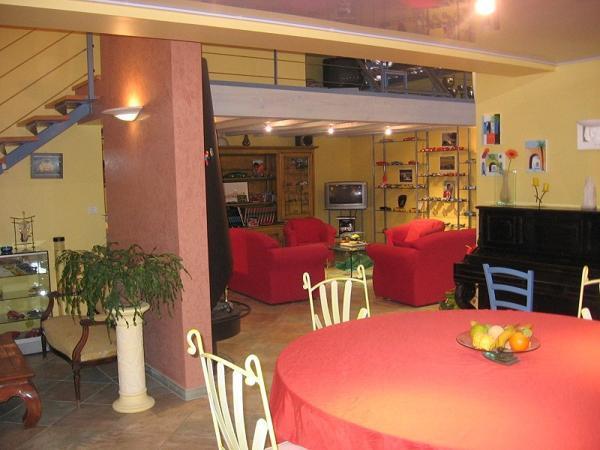 Maison MONTAUBAN 8 pièce(s) 250 m2