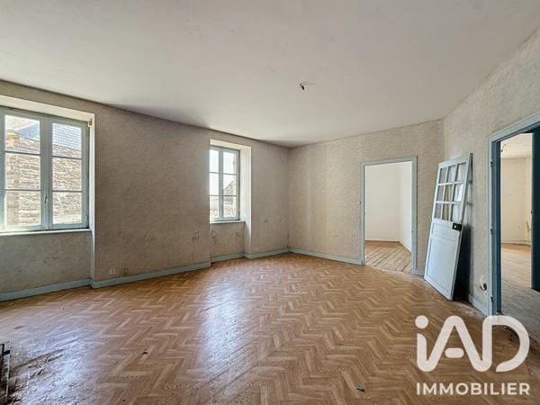 Immeuble à vendre 350 m² Uzel