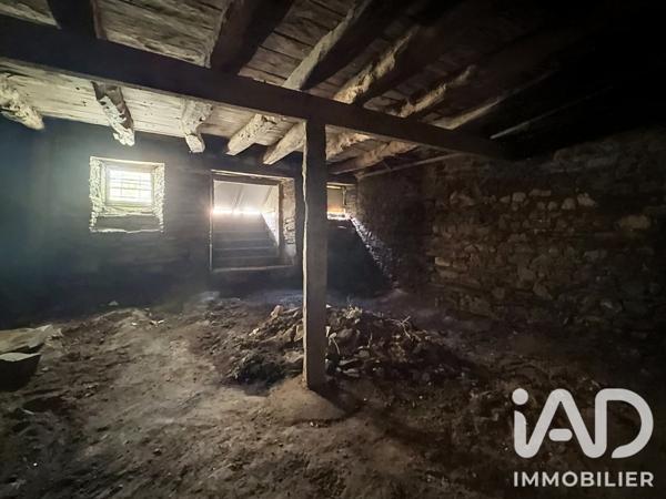 Immeuble à vendre 350 m² Uzel
