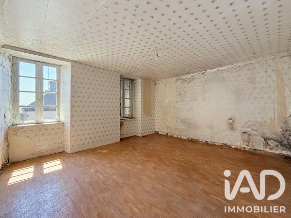 Immeuble à vendre 350 m² Uzel