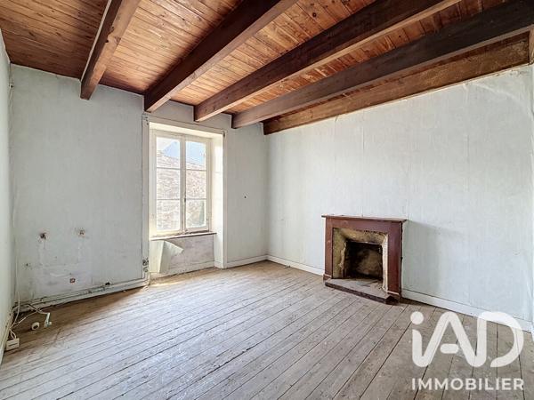 Immeuble à vendre 350 m² Uzel