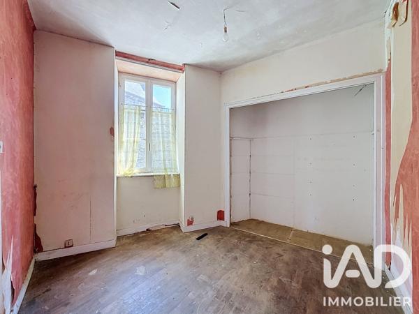 Immeuble à vendre 350 m² Uzel
