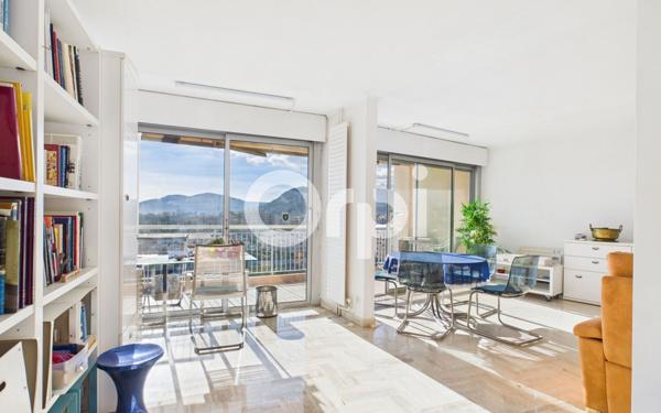 Appartement à vendre    3 pièces • 77,04 m2 Mandelieu-la-Napoule