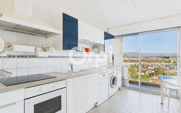 Appartement à vendre    3 pièces • 77,04 m2 Mandelieu-la-Napoule