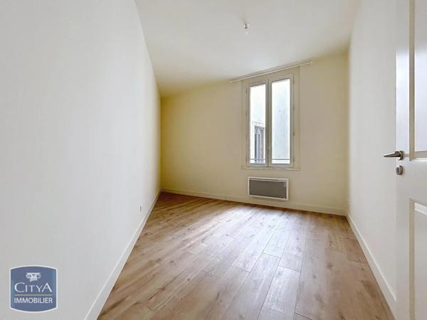 Appartement à louer 3 pièces 65.61m² Nîmes (30000)