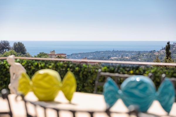 Villa vue mer, au calme absolu, proche de Monaco