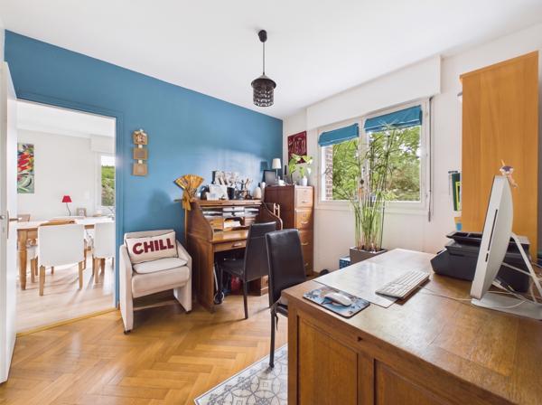 Maison
         7 pièces
        - 194 m² Exclusivité 499 000 € *