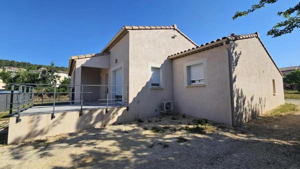 Maison à louer à Saint-Paul-le-Jeune (07460)