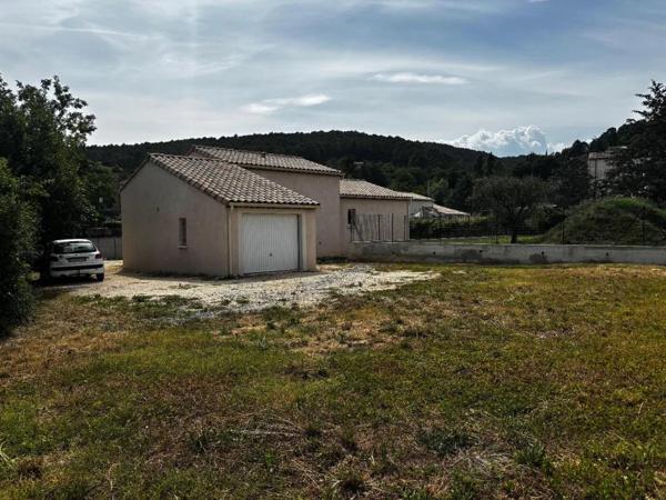 Maison à louer à Saint-Paul-le-Jeune (07460)