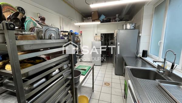 EMPLACEMENT STRATÉGIQUE !