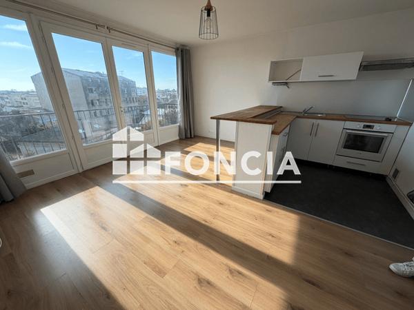 Location Studio 28.57 m² - 15 RUE DE CAULET Bordeaux 33000