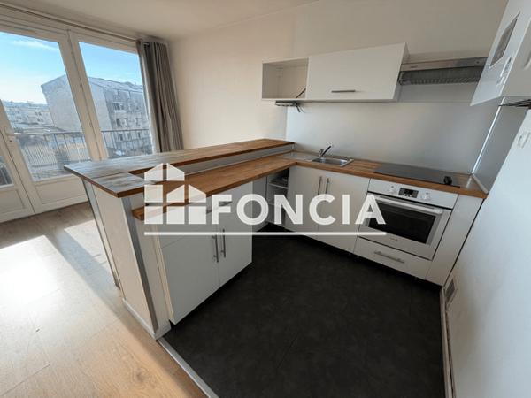 Location Studio 28.57 m² - 15 RUE DE CAULET Bordeaux 33000