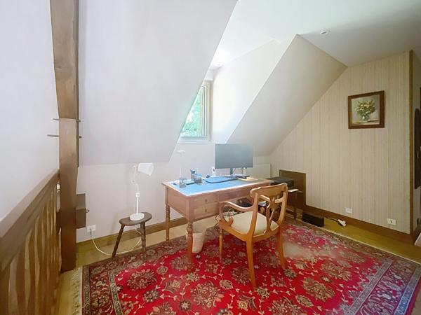 À vendre Belle maison familiale de 213 m² avec parc de plus de 5 000 m² Chamboulive (19)