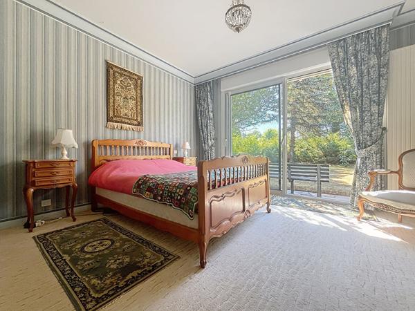 À vendre Belle maison familiale de 213 m² avec parc de plus de 5 000 m² Chamboulive (19)