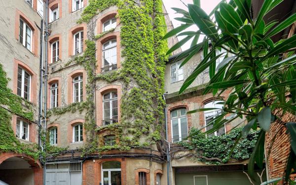 Appartement à vendre    2 pièces • 54 m2 Toulouse