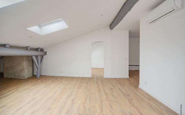 Appartement à vendre    2 pièces • 54 m2 Toulouse