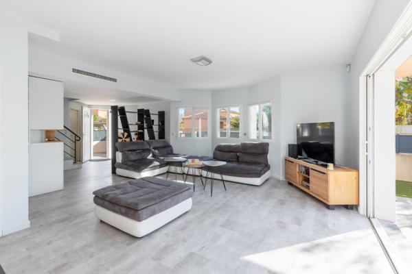 Vente Maison de luxe Villeneuve-lès-Maguelone 5 Pièces 166 m²